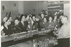 sazeracwomen.jpg