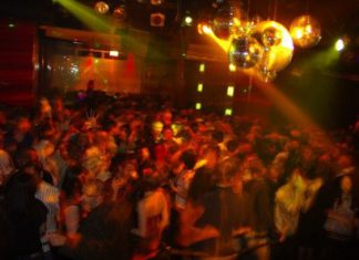 Chicago Nightclub Block Thrives During Economic Downturn soundbar.jpg