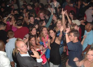 Holiday Promotions in the Bar vacation_adventures_union_jack_1.jpg