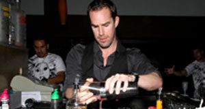 bartenderabsolut.jpg