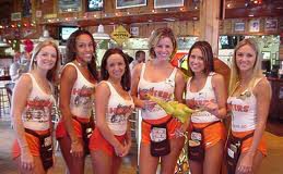 hooters.jpg