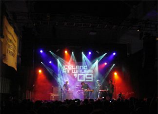 icelandairwaves.jpg