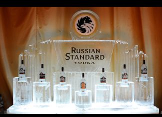 Russian Standard Vodka Rocks Gotham Awards https://www.barbizmag.com/images/new/standard1.jpg