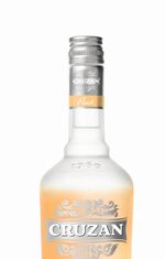 https://www.barbizmag.com/images/new/cruzanbottle2.jpg