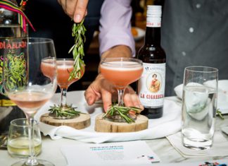 LA MIXOLOGIST WINS ‘SHAKE THE VINE’ COCKTAIL CONTEST https://www.barbizmag.com/images/new/vine2.jpg