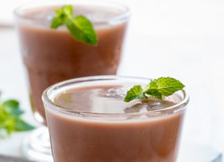 The Valentine’s Day Glass Liquor ChocAlmondKiss