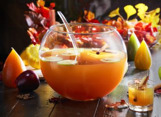 BACARDÍ Friendsgiving Rum Punch