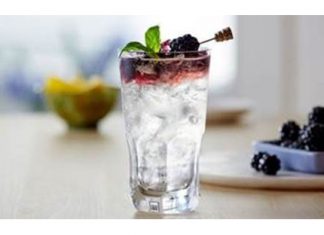 BACARDÍ Blackberry Bramble
