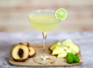 Sparkling Summer Peach Cocktail Recipe