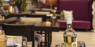 Table Side Wine Holder & Chiller