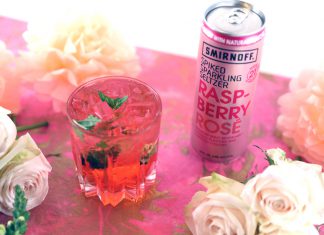 SMIRNOFF Spiked Sparkling Seltzer Raspberry Rosé