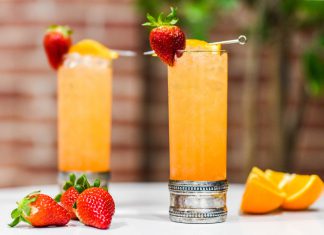 Seagram’s Strawberry Screwdriver Seagram’s Strawberry Screwdriver
