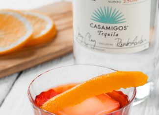 Mexican Negroni Casamigos Mexican Negroni cocktail recipe