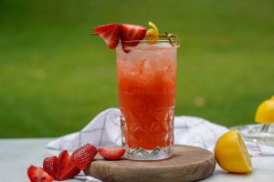 Zaya Rum Bubbly Rum Berry Lemonade cocktail recipe
