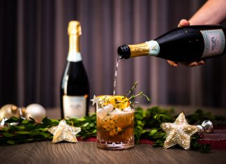 Mezza di Mezzacorona Christmas Thyme Cocktail Recipe