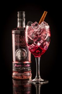 Puerto Strawberry & Blackberry Gin & Tonic cocktail recipe