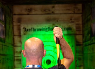 Axe Throwing Cutting Edge