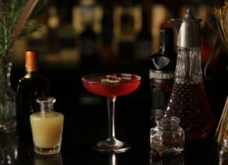 Brockmans Cosmopolitan brockmans gin cosmopolitan cocktail recipe