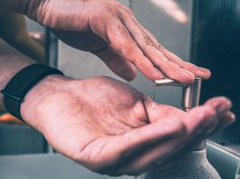 discus hand sanitizer