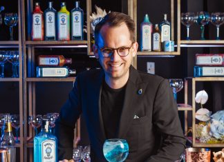 How Bartenders Can Stay Creative & Connected During COVID-19 Bombay Sapphire Ryan Wainwright COVID-19 creativity