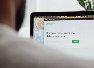 How to Combat COVID-19 with Restaurant Delivery covid-19 delivery take-out coronavirus delivery