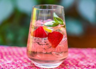strawberry rose spritzer