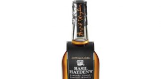 Basil Hayden's®, one of the fastest growing super-premium bourbons on the market, is once again sharing with its fans Basil Hayden's® 10 Year Bourbon