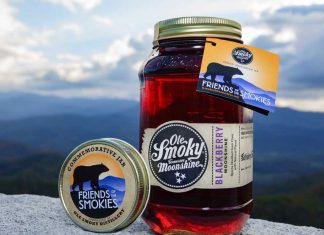 Ole Smoky Releases ‘Friends of the Smokies’ Blackberry Moonshine Ole Smoky ‘Friends of the Smokies’ Blackberry Moonshine