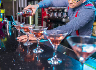 retaining bar employees