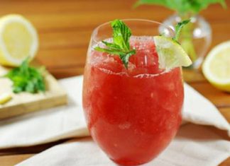 Watermelon-Strawberry Moscato Slushie